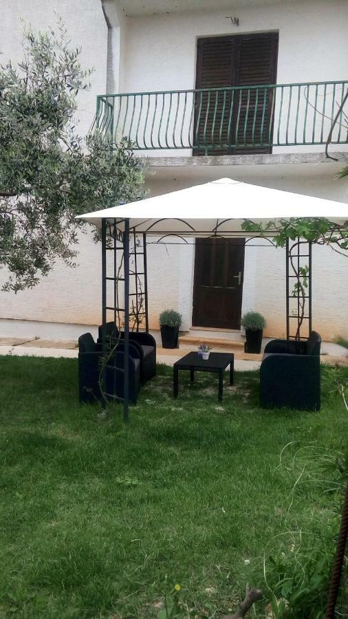 Apartmani Dana Sukošan Extérieur photo